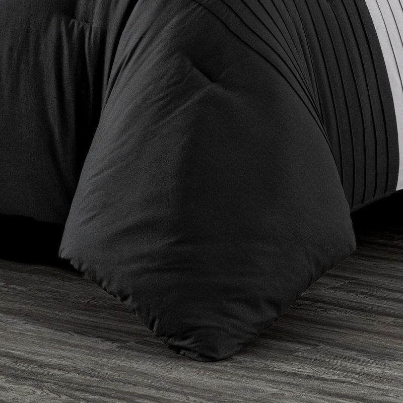 Briar Microfiber Bed in a Bag Comforter Set, Full Comforter + 6 Additional Pieces, Red/Black/Gray