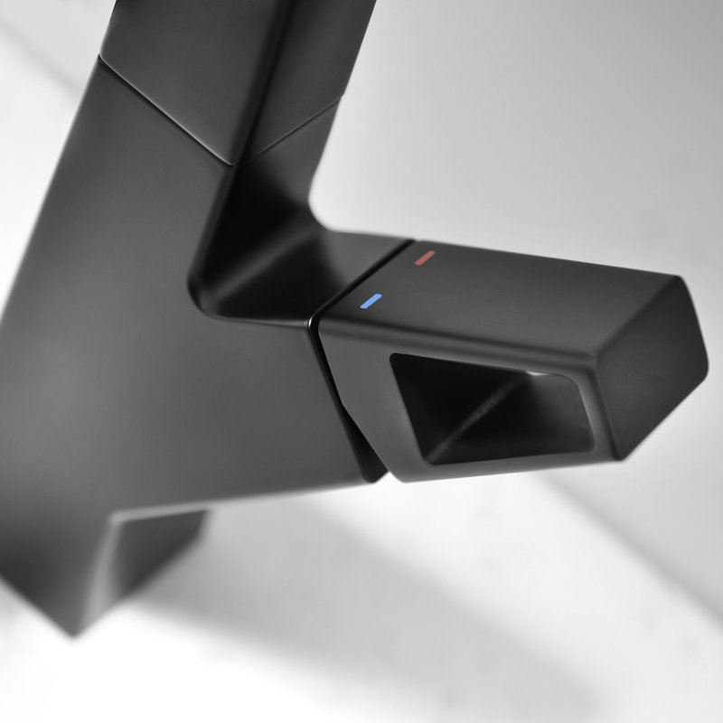 Pull Out Single Hole Bathroom Faucet, Matte Black