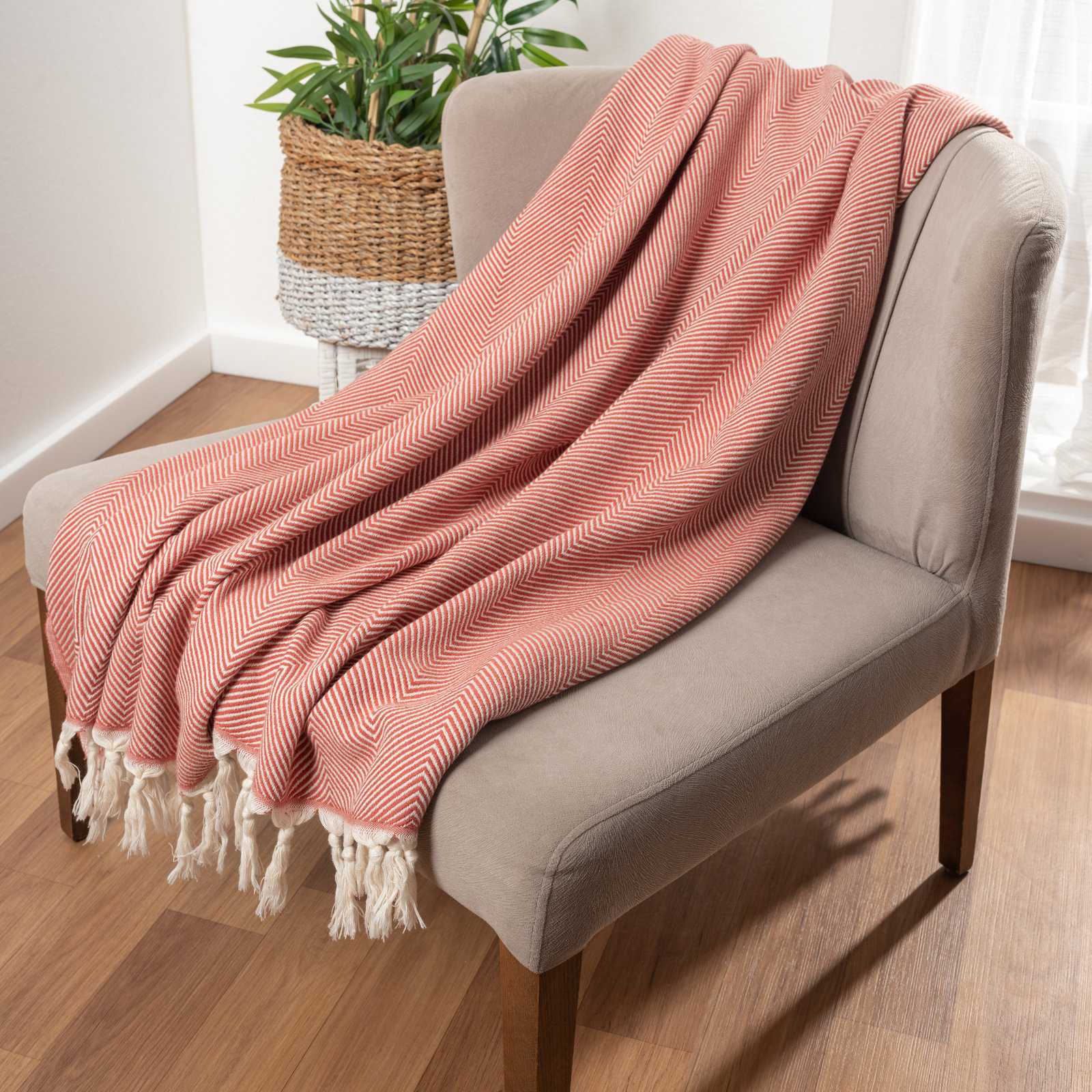 Vincenza 100% Turkish Cotton Throw, Red