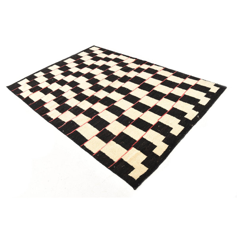 Tapis noir et blanc 5x8 Pham