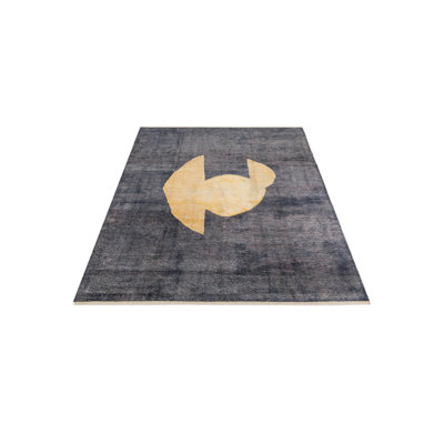 Tapis noir Kalmanovitz
