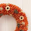 Couronne en bois d'automne 21 po avec pomme de pin