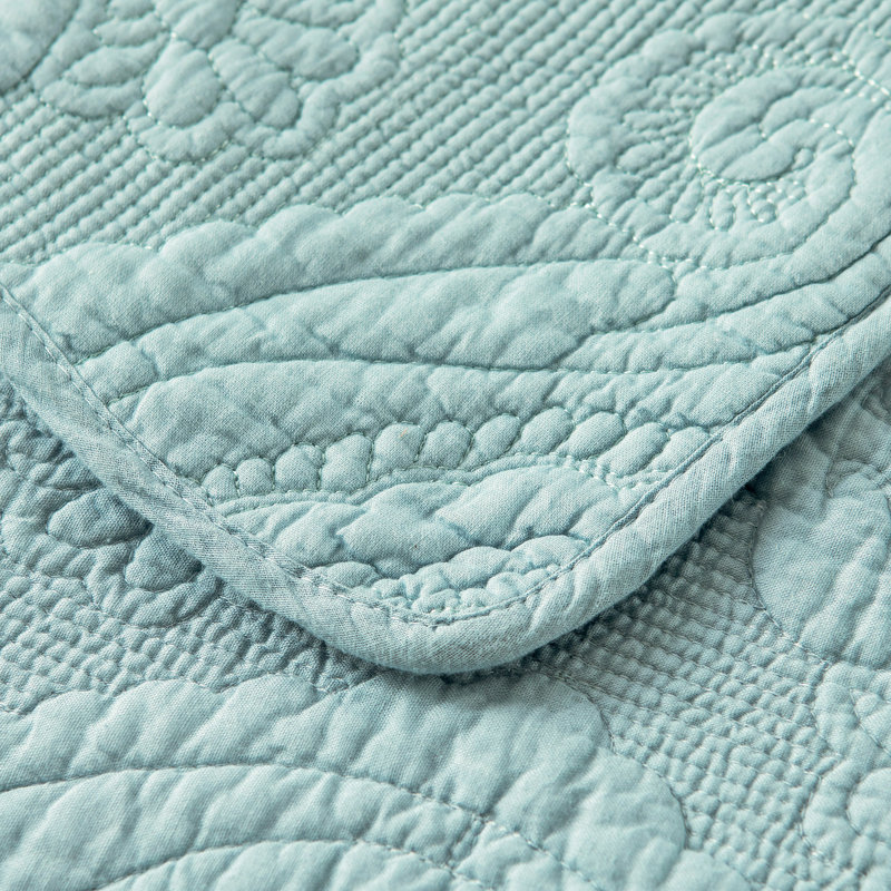 Sabel Cotton Damask Quilt Set, Full/Queen Quilt + 2 Shams, Blue