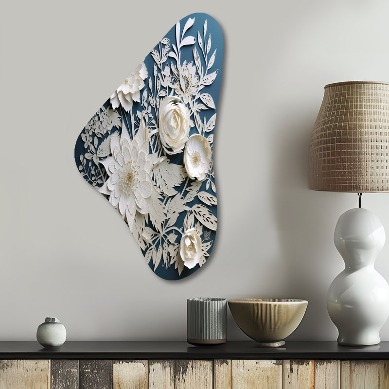 Whitehaven - Bouquet Boomerang en forme d'art mural métallique asymétrique, H 31 po x l 17 po
