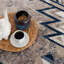 Tapis de couloir intérieur / extérieur bleu / beige 2 pi x 8 pi (2 pi 3 po x 8 pi) Nava de Tapis Branch-818623422