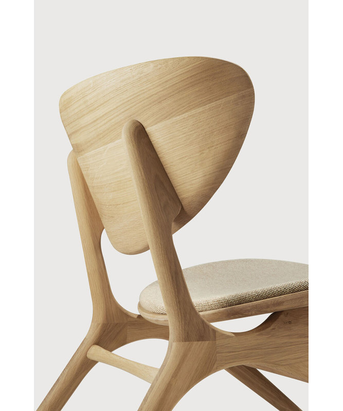 Eye Lounge Chair Chair with Ottoman