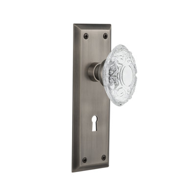 New York Plate with Decorative Keyhole and Crystal Victorian Knob