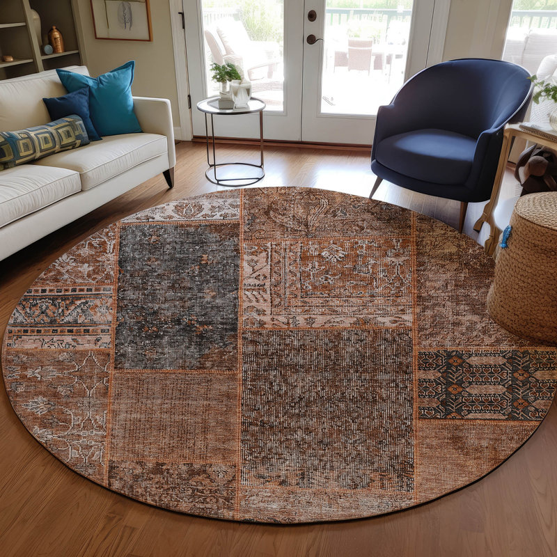 Mohssen Washable Patchwork Indoor / Outdoor Rug, Round 8'