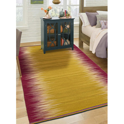 Vert Helman, kilim olive 5 pi 3 po x 7 pi 11 po