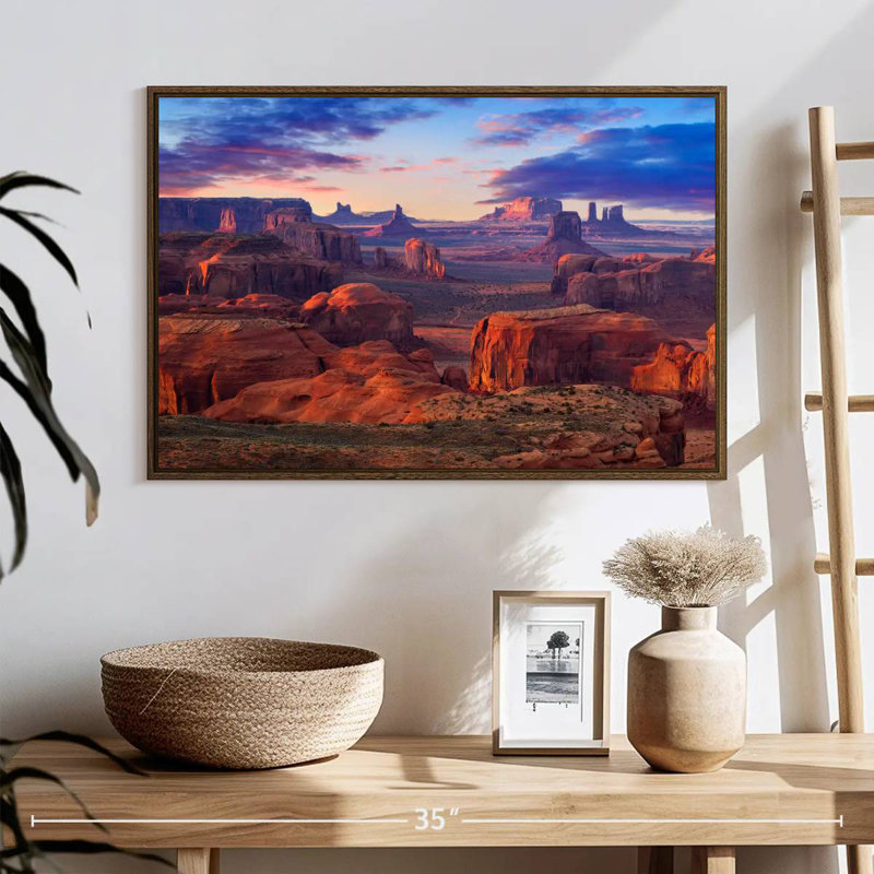 Hunts Mesa Monument Valley Sunset, 25 po x 17 po, Cadre flottant noyer