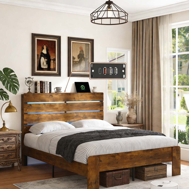 Lit plateforme rustique avec tête de lit, Grand lit