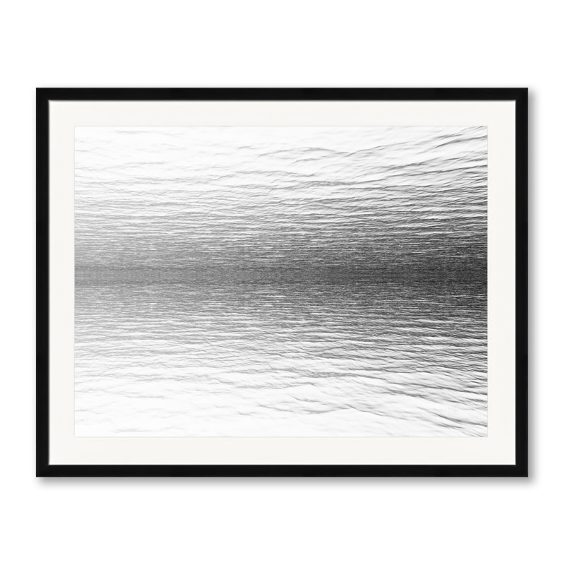 Vagues par Petra Trimmel - photographie, Papier avec cadre noir, 24" H x 30" W