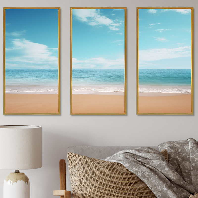 «Coastal Hush Dreaming Beach Sand I», ensemble d'art mural sur toile, Cadre flottant doré, H 40 po x l 60 po x P 1 po