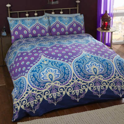 Comerfo Polyester/Cotton Damask Duvet Cover with Pillowcases