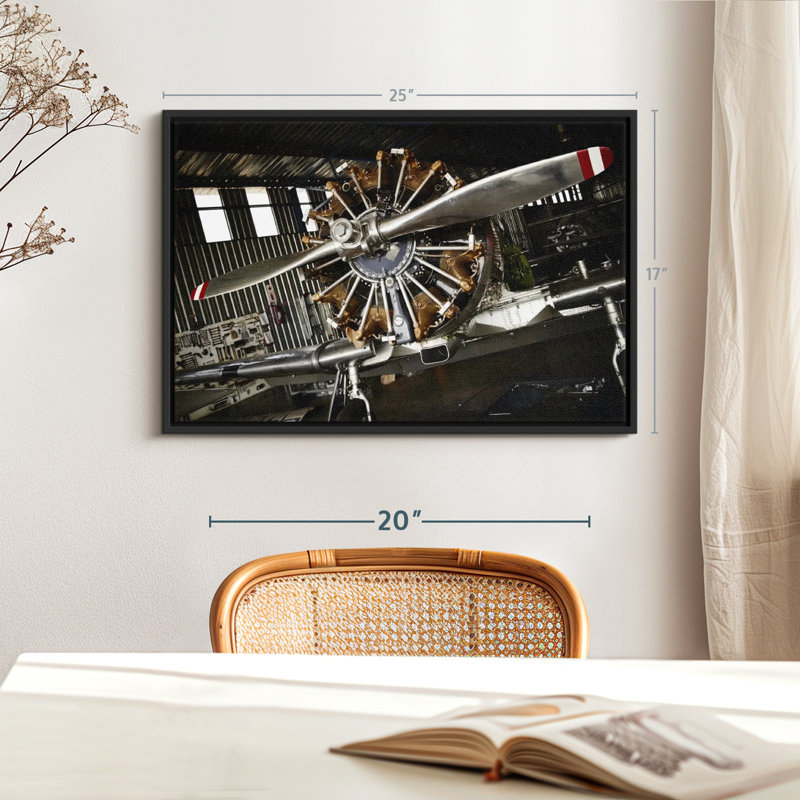 "Art mural hélice d'avion de guerre", H 17 po x l 25 po