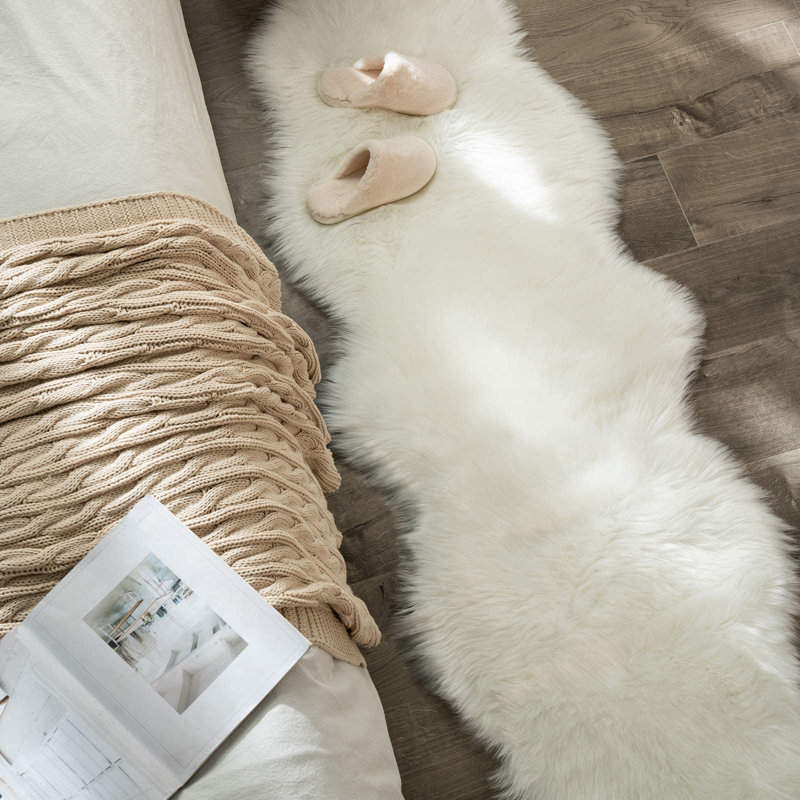 Tapis blanc à poils longs en fausse peau de mouton, Nouveauté 2 pi x 6 pi