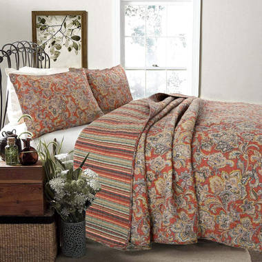 Amber Paisley Burgundy/Taupe Cotton 3 PC Reversible Quilt Set - On