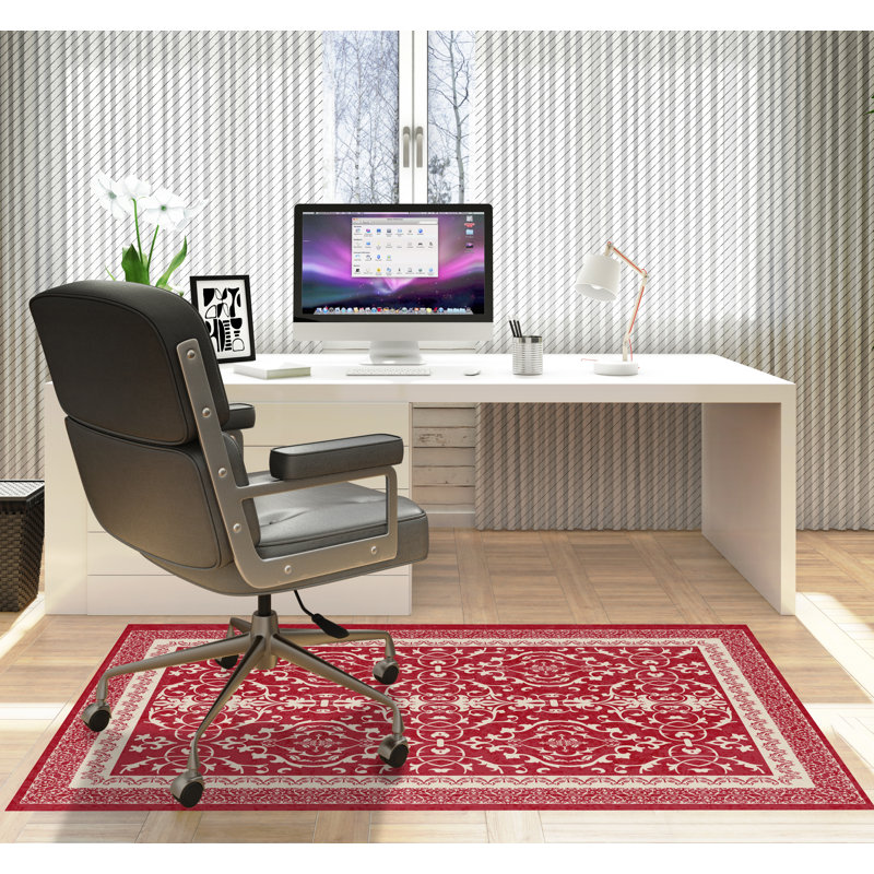 Tapis de chaise rectangulaire à poils courts Rao, L 36 po x L 60 po, Rouge