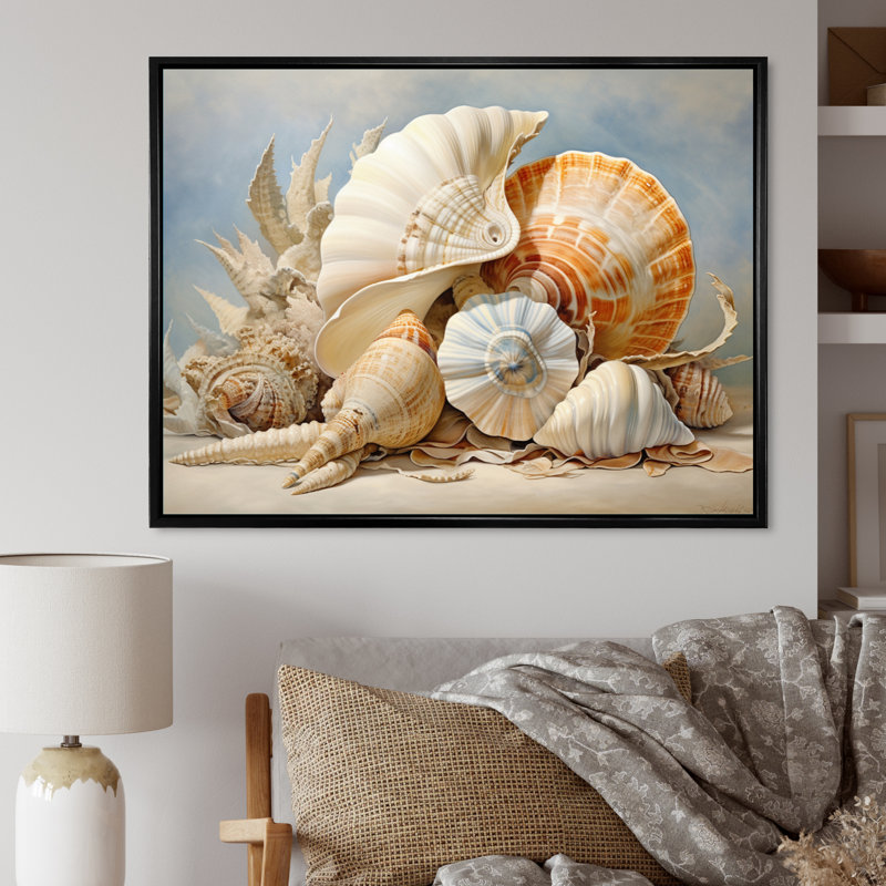 Collage de coquillages contemporains, H 12 po x l 20 po x P 1 po, Cadre flottant noir