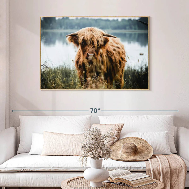 Vache Lakeside Highland, Cadre flottant en bois naturel, 46 po x 31 po