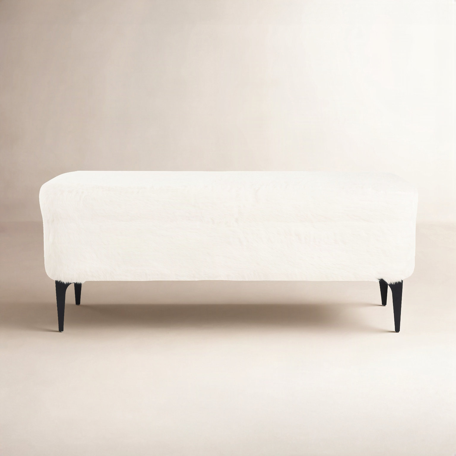 Ameelya 42" Velvet Bedroom Bench, White Faux Fur