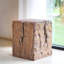 Table d'appoint Mgo3d pour l'intérieur et l'extérieur, fini brun, fabriquée en oxyde de magnésium résistant aux intempéries, imperméable et imputrescible, sans formaldéhyde, surface lisse, aspect bois naturel.