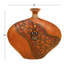 Vase en polystone avec détails en relief