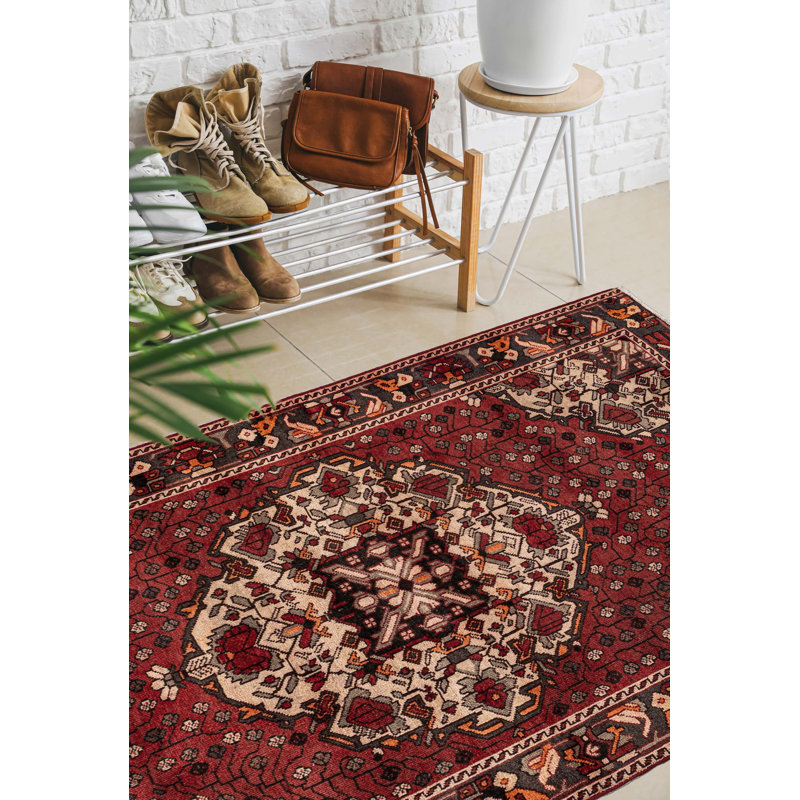 Tapis rouge Konya Anatolian 4 pi 6 po x 6 pi 9 po