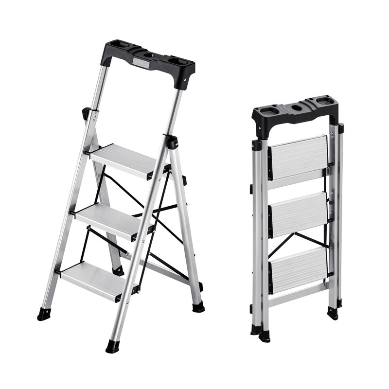 Échelle à 3 marches, escabeau pliant avec large pédale antidérapante et poignée confortable, escabeau en aluminium portatif d'une capacité de 330 lb, multiusage pour la cuisine, l'entrepôt, la maison et le bureau, argent