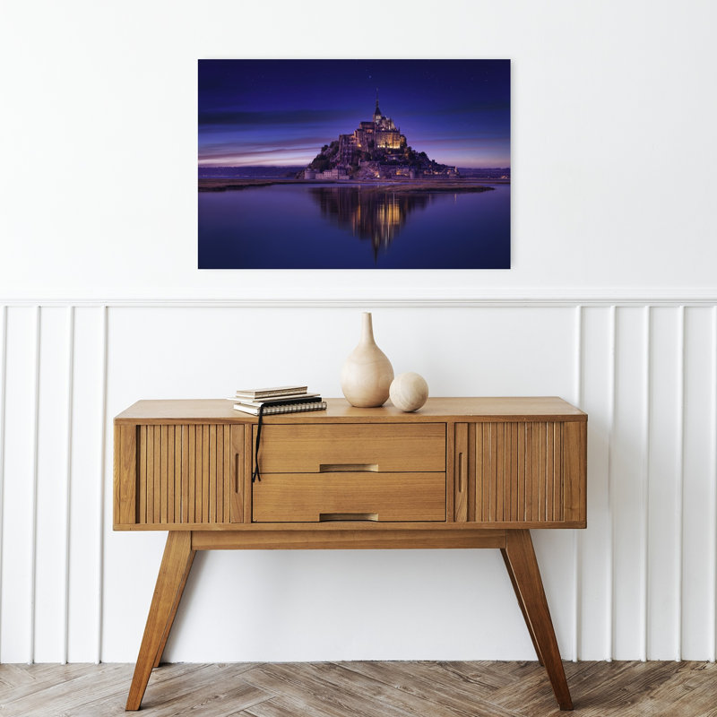 Impression d'art mural représentant le mont Saint-Michel la nuit, un paysage gothique et mystique magique., H 16 po x l 24 po