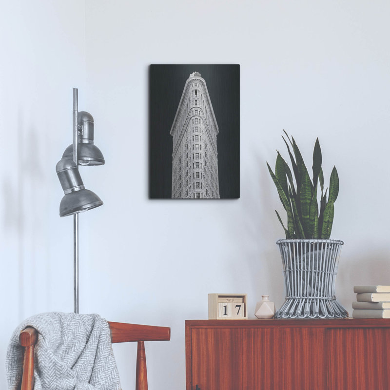  «Flatiron Building On Black» par Wild Apple Portfolio, art mural en métal, 16 po x 24 po, H 24 po x l 16 po