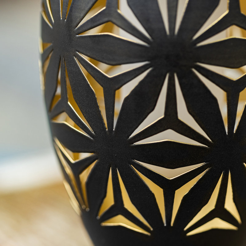 Lanterne d'extérieur à motif géométrique à découpes en métal noir 8,75 "avec lumière DEL, Geometric star