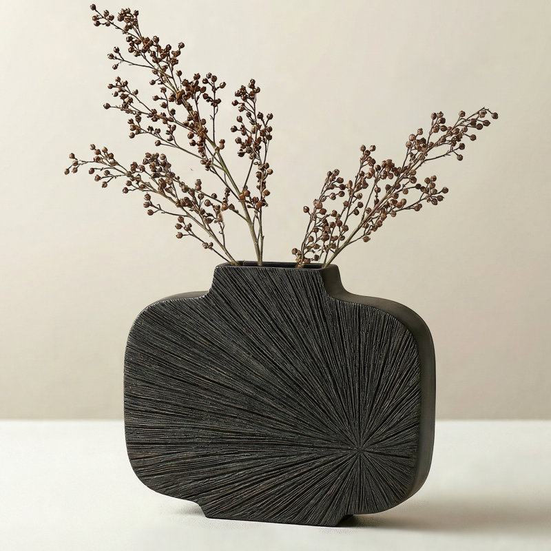 Vase de table noir mat texturé 11,75 po Radiant Carve, H 9,5 po x l 11,75 po x P 1,75 po