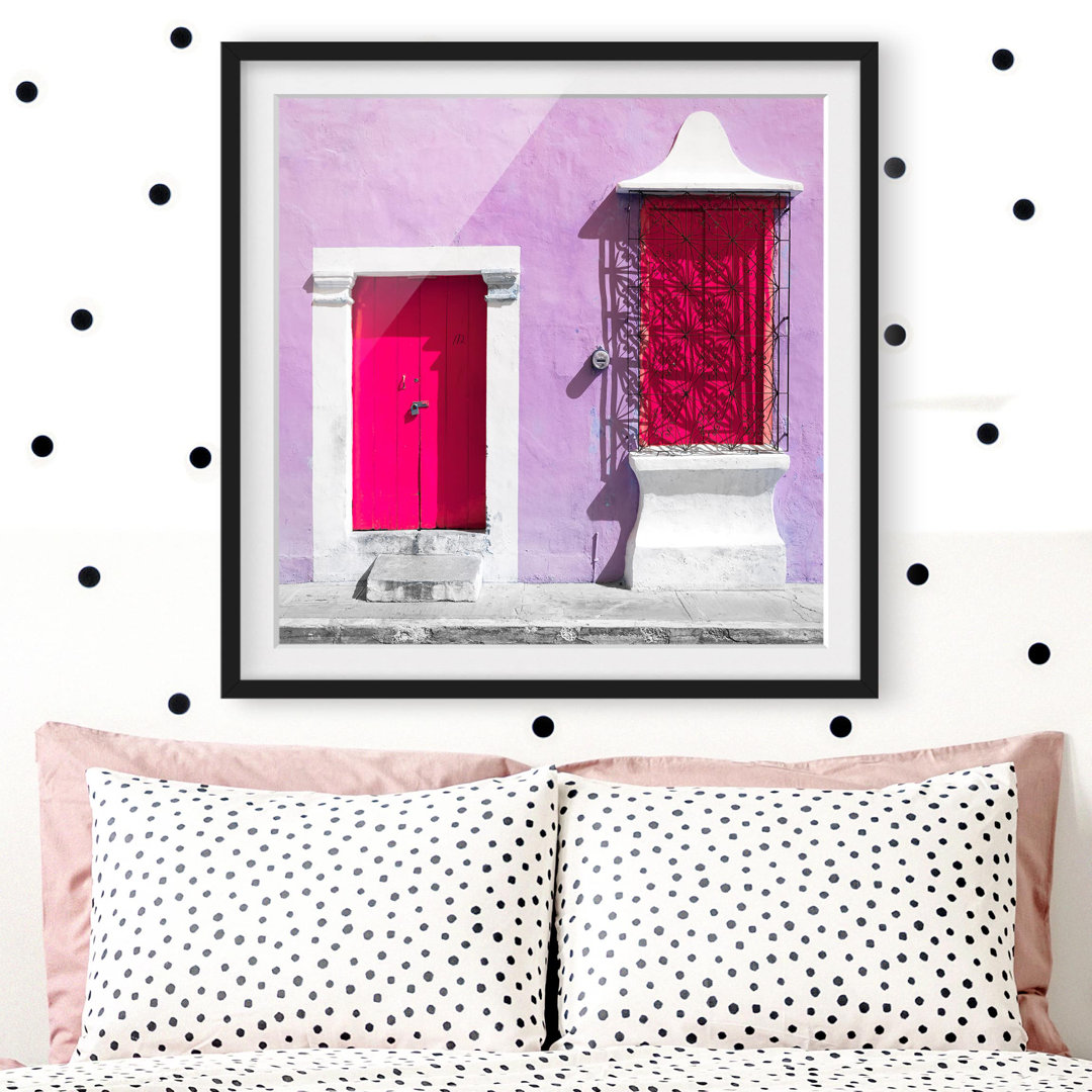 Gerahmtes Poster Pink Facade Pink Door