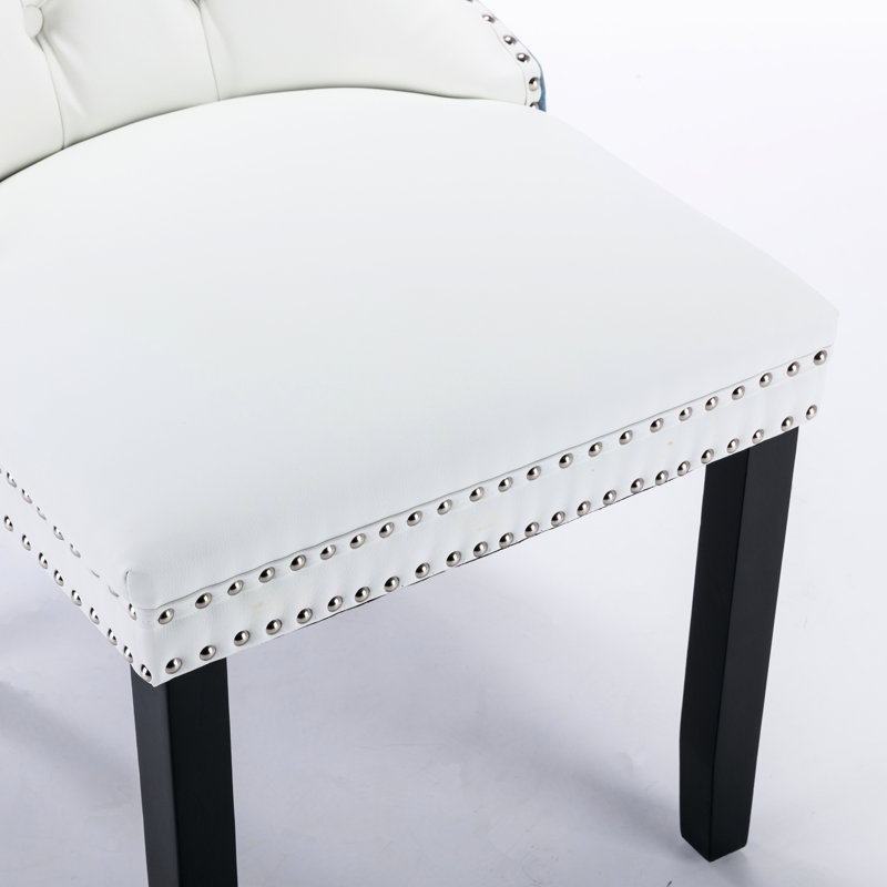 Chaise de salle à manger moderne deux, blanc et bleu, bois massif avec revêtement en velours de polyuréthane, garniture cloutée hypnotisante, chaises Sw2101wl, 2, velours de cuir, pieds robustes, nuance de bleu séduisant