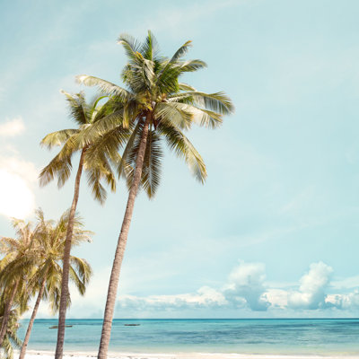 Coconut Tree on Beach par Jakkapan21 - Photographie de toile tendue