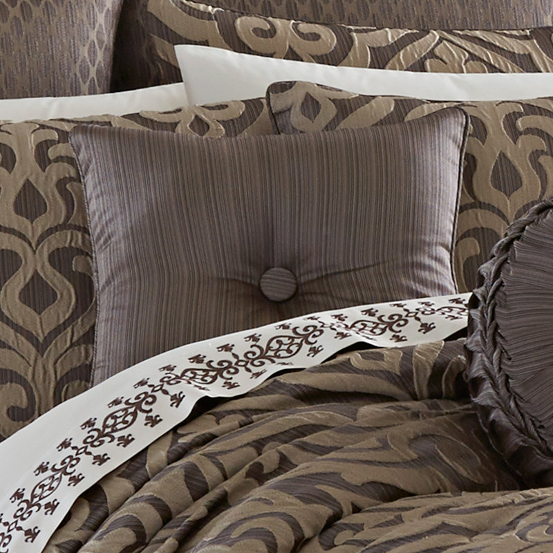 Coussin décoratif carré 16 po Astoria - Mink