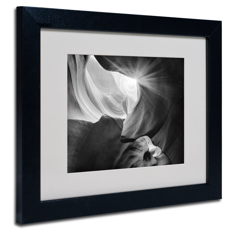 « search light iv », reproduction de photo sur toile encadrée, H 16 po x l 20 po x P 0,5 po, Noir
