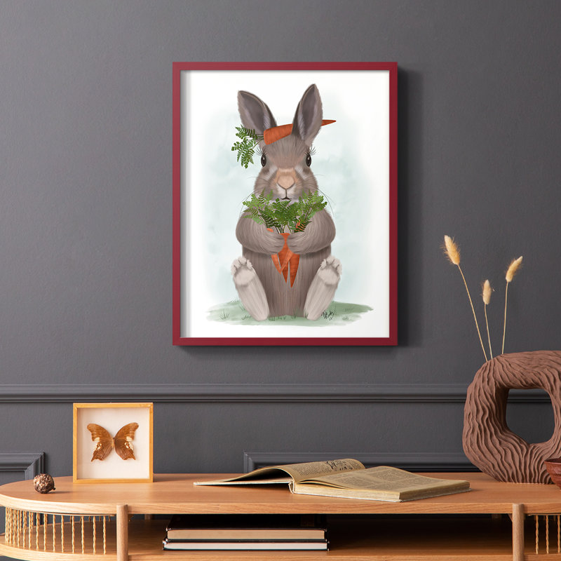 «Rabbit Carrot Hug», reproduction encadrée - bois massif, Rouge, H 10 po x l 8 po