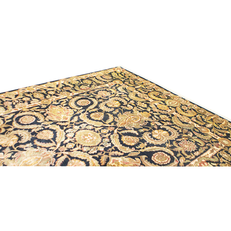 Tapis noir noué à la main de haute qualité