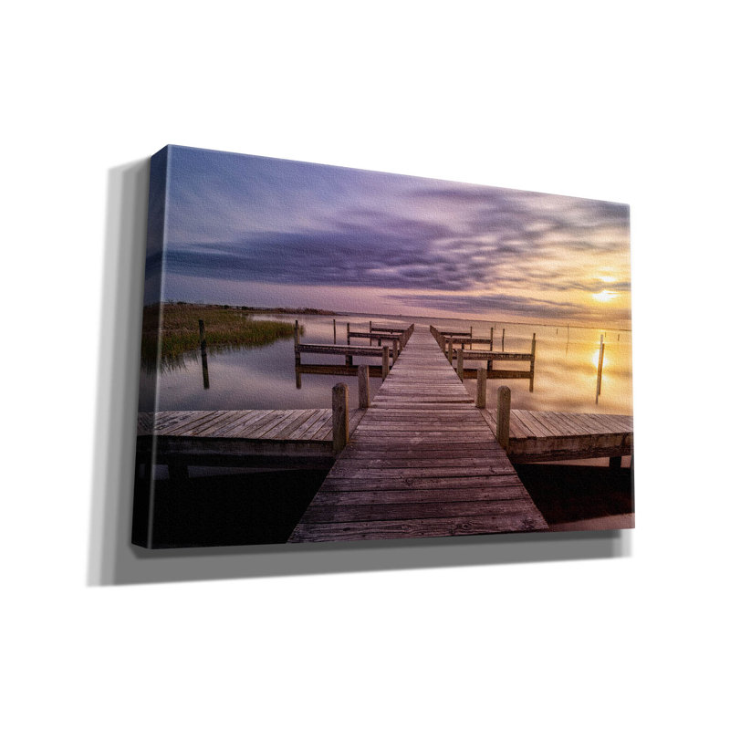 «Portland Sunset at The Dock» par Rick Berk - reproduction d'art sur toile tendue, H 26 po x l 40 po x P 1,5 po