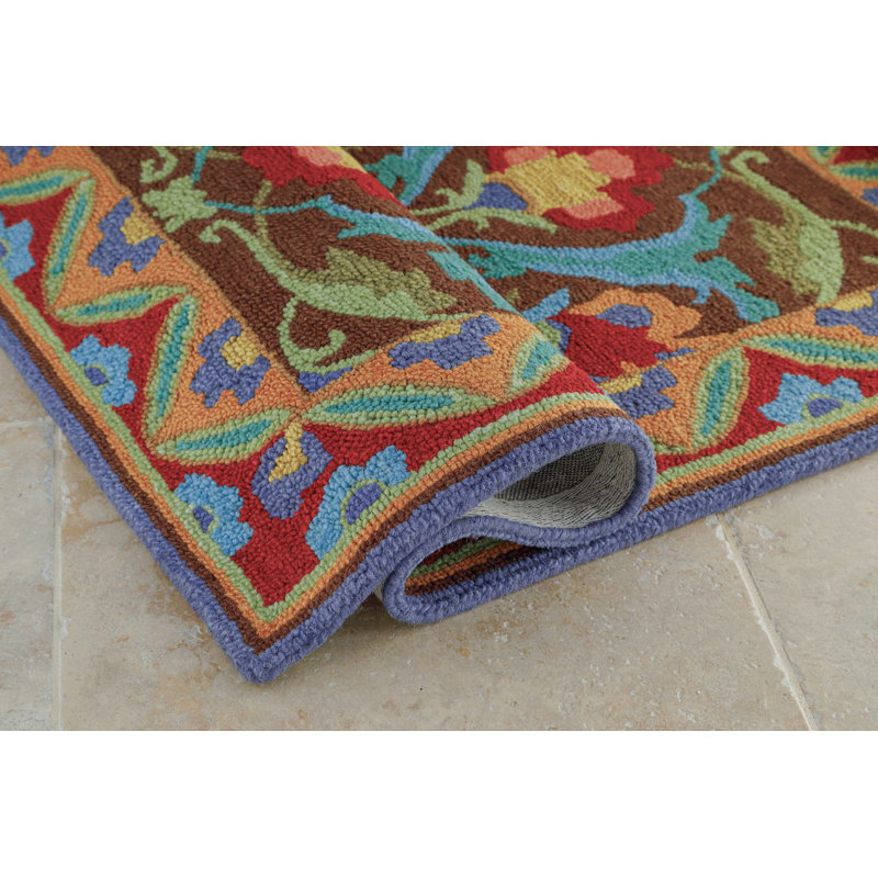 Porcelain Jar Floral Hand Hooked Wool Green/Blue/Red Area Rug, Rectangle 5' x 8'