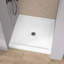 Base de douche en acrylique l 30 po x P 30 po Carré blanc alcôve avec seuil simple et couvercle de drain central