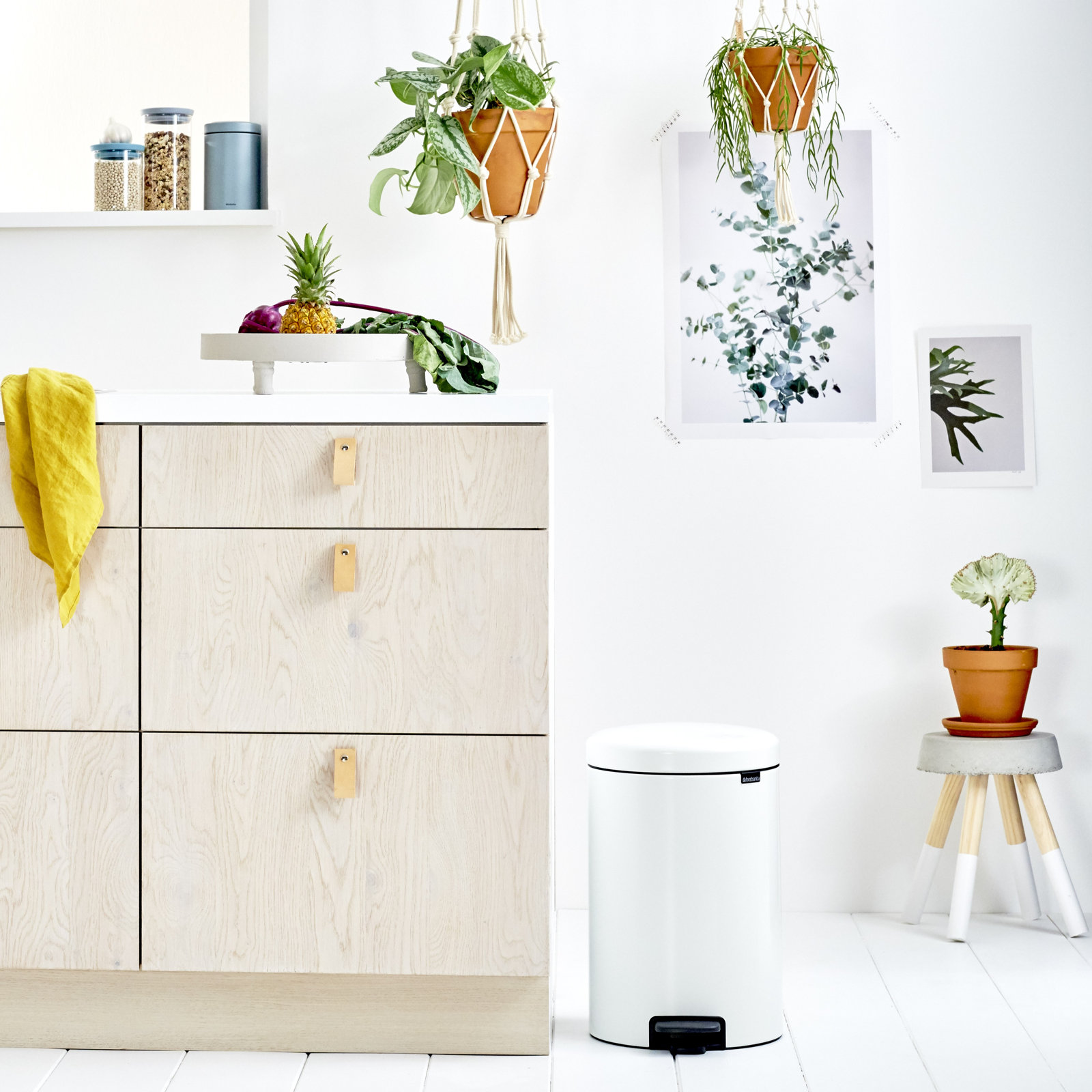 Brabantia Newicon 5.3gal Step-On Can, White