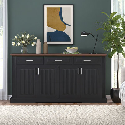 Buffet de style buffet cannelé de 63 pouces avec rangement, station de bar moderne avec 4 portes et 3 tiroirs, console de cuisine en bois