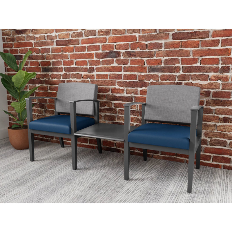 Structure en bois tandem 2 places avec table centrale Amherst, Étain, Chambray gris / Patriot Plus Blue Ridge
