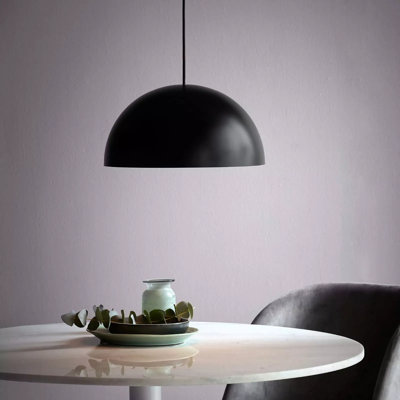 Quanshae 1 -Dome Pendant Light – Black Metal with Golden Lining, Modern Ceiling Fixture for Kitchen, Dining & Living Room