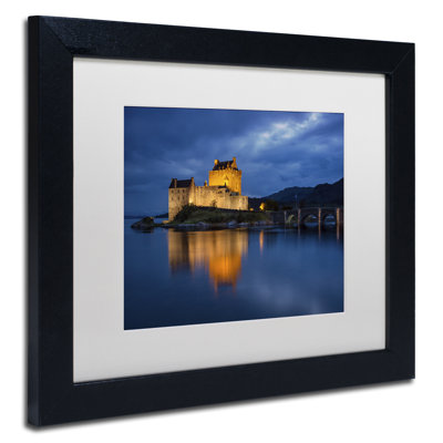 «Eilean Donan Castle» par Cliffton, reproduction de photo encadrée