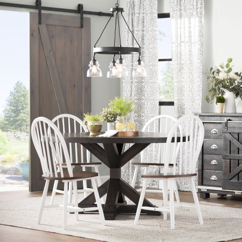 Muncie 4 - Light Chandelier