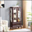 Armoire vitrée élégante en verre avec tablettes réglables, éclairage interne et tiroir rétro pour présentation et rangement-489195673